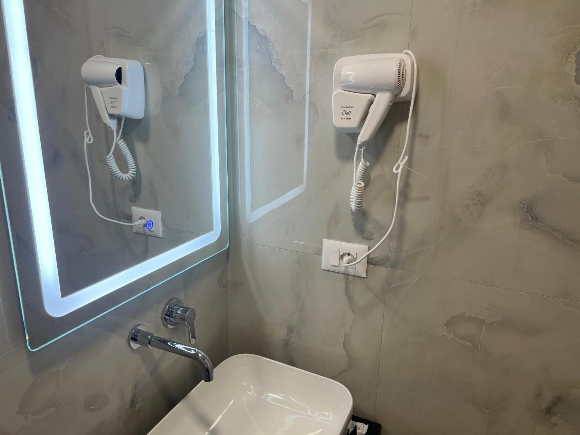 Agimi Hotel クサミル エクステリア 写真